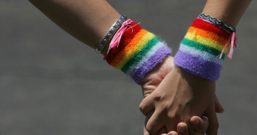 ue ameninta statele membre cu actiuni in instanta pentru incalcarea drepturilor persoanelor lgbtq acest lucru trebuie sa inceteze 68e8db9c8fd97