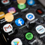 ue investigheaza snapchat youtube apple store si google play in legatura cu impactul asupra copiilor 68e8db9fee3ad