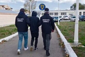 un barbat de 66 de ani banuit de comiterea mai multor furturi retinut de politistii constanteni 68f781b3546e0