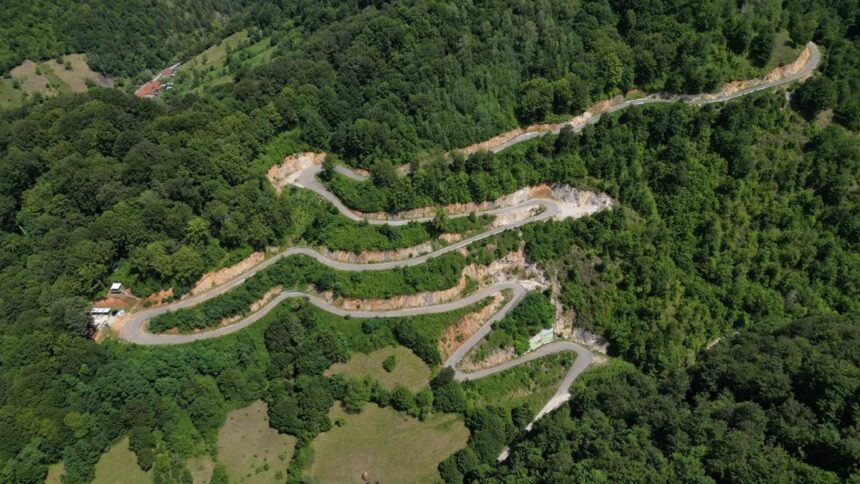 Se conturează un nou traseu montan, similar cu Transfăgărășanul, în valoare de 90 de milioane de euro! Descoperă județele pe care le va uni! 1 un nou drum montan asemenator transfagarasanului se construieste cu 90 de milioane de euro iata ce judete va lega 68e6692333b10