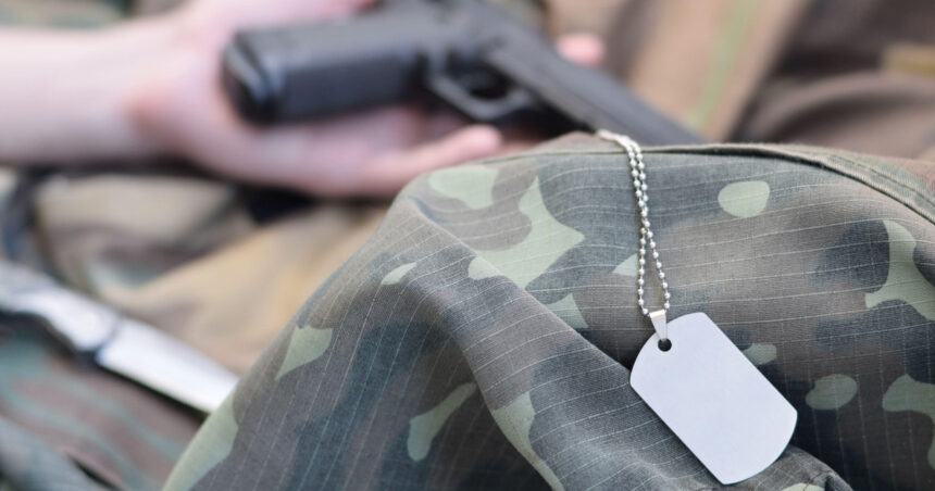 Tragedie pe câmpul de luptă: Un militar rus își ia viața după ce își rănește un camarad. Ce s-a întâmplat? 1 un soldat rus si a impuscat un coleg dupa care s a sinucis unde a avut loc incidentul 68f22791873ee