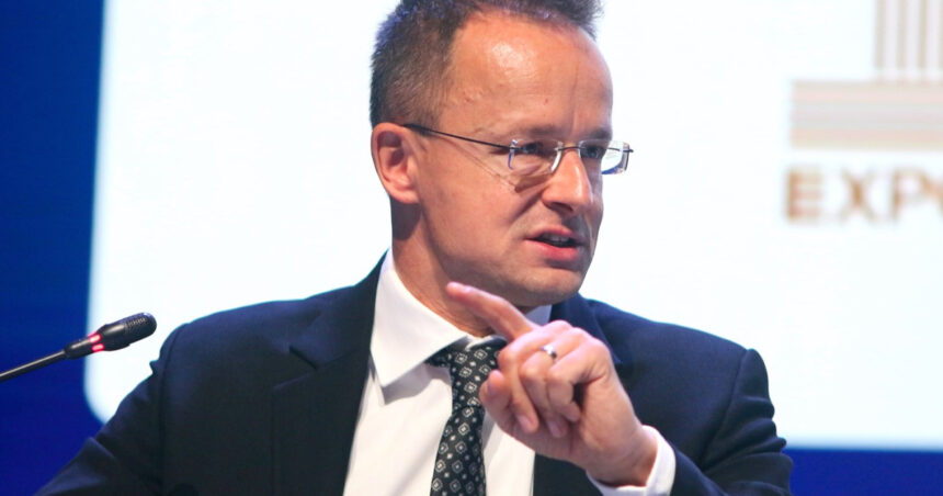 Ungaria susține că Bruxelles-ul are intenții belicoase: „Se pregătește să ne facă să finanțăm armata Ucrainei” 1 ungaria acuza bruxelles ul ca se pregateste de razboi vrea sa platim pentru armata ucraineana 68dd2bb7241fb