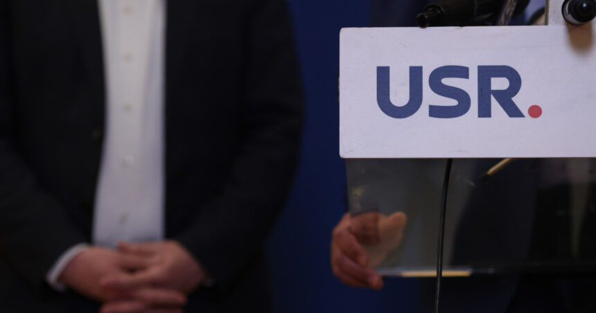 USR își consolidează influența: Noul val de prefecți în trei județe și Capitală, preluând funcții de la PSD și PNL. Detalii despre propunerile validate de Guvern. 1 usr a numit prefecti in trei judete si capitala posturi preluate de la psd si pnl care sunt propunerile aprobate de guvern 68de97a8c3b52