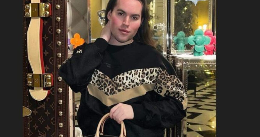 Starul serialului „Copiii bogați de pe Instagram” a primit o sentință de închisoare pentru fraudă cu articole de lux 1 vedeta a serialului rich kids of instagram condamnata la inchisoare pentru escrocherie cu genti de lux 68e4299fba02a