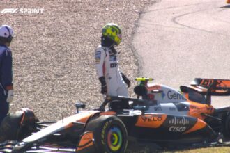 verstappen a castigat cursa de sprint din sua dezastru pentru mclaren piastri l a eliminat pe norris 68f3d314050fe