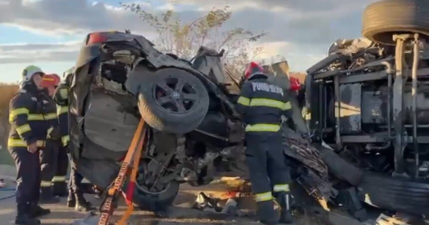 Tragedie pe drumurile din Iași: Doi pierduți în urma unei coliziuni între un BMW și un TIR, provocată de o depășire interzisă. 1 video accident cu doi morti in judetul iasi un bmw s a ciocnit cu un tir dupa ce soferul autoturismului a depasit pe linie continua 6900e7a496c5c