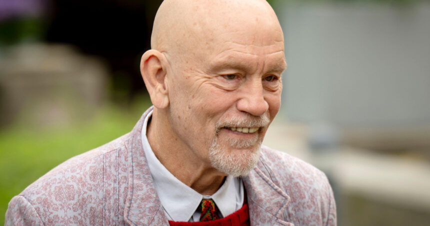John Malkovich descoperă cu surprindere că are 43% sânge românesc după un test ADN! 1 video actorul american john malkovich a aflat ca este 43 roman dupa ce a facut un test adn 68e28db8ec892