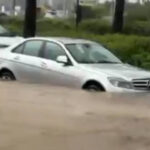 Alertă de urgență în Spania: Ploile torențiale provoacă haos pe șosele și oameni surprinși în mașini! 2 video alerta rosie in spania din cauza ploilor torentiale oameni blocati in masini si haos in trafic 68ed0845342c4
