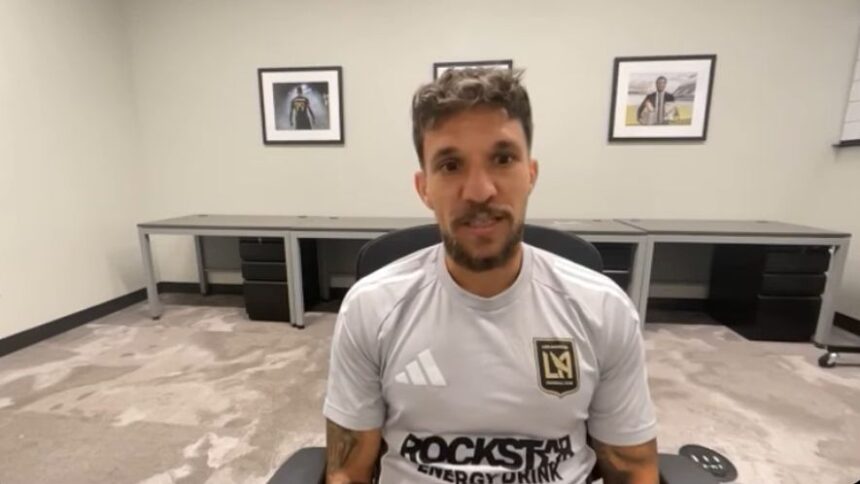 Alex Băluță a dezvăluit americanilor: clubul românesc care i-a oferit tot ce-i mai bun + omagiu adus lui Hagi și Popescu 1 video alex baluta le a spus tot americanilor clubul din romania care i a oferit totul reverenta pentru hagi si popescu 68de8d4d81a43