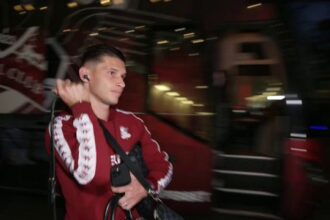 video alex dobre inamicul numarul 1 ce au facut dinamovistii cand l au vazut la arena nationala 68f50f8e39cbd