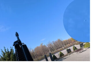 video am doborat o momentul in care un ofiter de presa ucrainean distruge o drona care tintea o echipa straina de jurnalisti 6901da22099a9