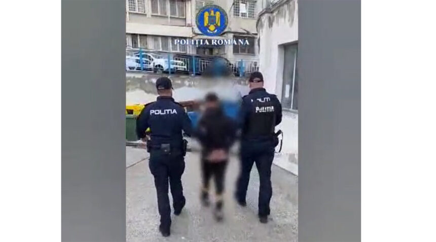 Bărbat reținut după ce și-a atacat prietenul cu un ciocan: Justiția l-a condamnat la 30 de zile de închisoare 1 video barbat arestat dupa ce si a lovit prietenul cu un ciocan in cap judecatorii l au trimis dupa gratii pentru 30 de zile 68f9e56a15a8b