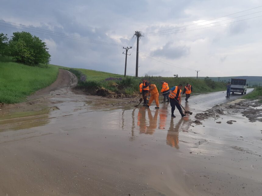 Alertă maximă de precipitații! Cum afectează ploile drumurile din județul Constanța: află zonele cu dificultăți. 1 video cod rosu de ploi situatia drumurilor din judetul constanta vezi unde sunt probleme 68e621d5e8f45