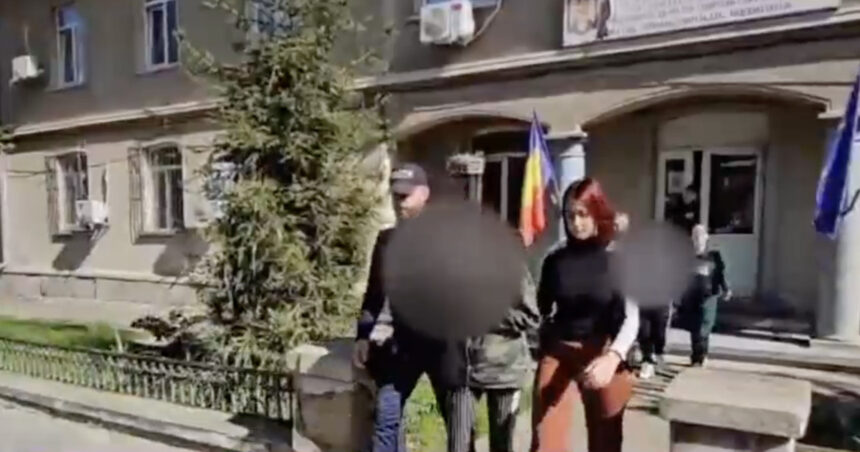Întâmplare șocantă la Spitalul din Medgidia: Doctorița agresată a suferit răni severe la nivelul feței 1 video detalii in cazul doctoritei batute si injurate la spitalul din medgidia femeia a fost grav ranita la fata 68eb4d4c203fe