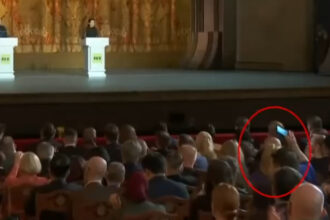 video diana sosoaca a participat la un eveniment unde putin a tinut un discurs dictatorul a vorbit despre promovarea rusiei in alte tari 68f3df3101374