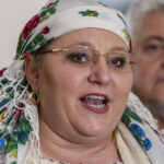 Diana Șoșoacă și fostul soț, chemați la Parchetul General: Lidera SOS se confruntă cu 11 acuzații grave 3 video diana sosoaca si fostul sot citati la parchetul general sefa sos este acuzata de 11 infractiuni 68e387e56b054