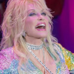 video dolly parton isi linisteste fanii dupa ce sora ei le a cerut sa se roage pentru sanatatea artistei inca n am murit 68e735c2bbd27