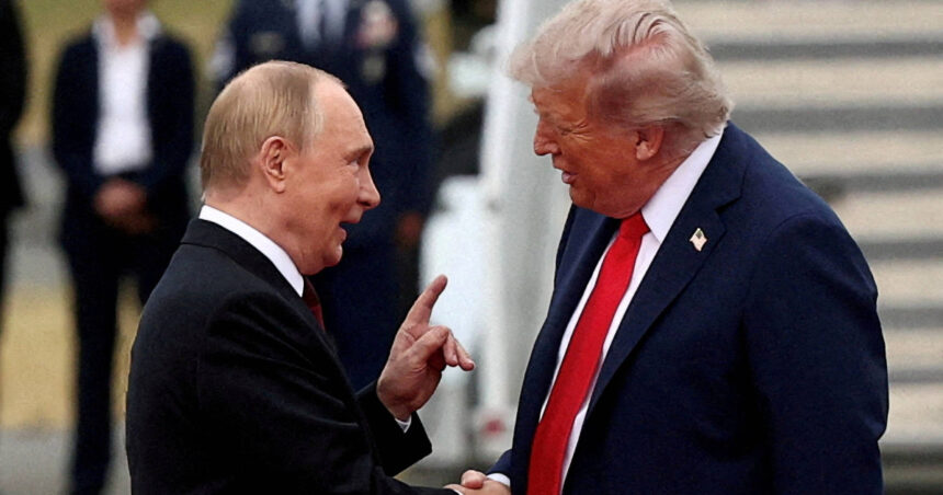 Donald Trump și Vladimir Putin își unesc forțele în discuții înainte de întâlnirea decisivă cu Volodimir Zelenski! 1 video donald trump si vladimir putin discuta azi inainte de intalnirea cruciala a presedintelui sua cu volodimir zelenski 68f10e577672a