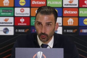 video elias charalambous inteapa la conferinta dupa fcsb bologna sa verifice nu de asta avem var ce spune despr 68fb1a54d629c