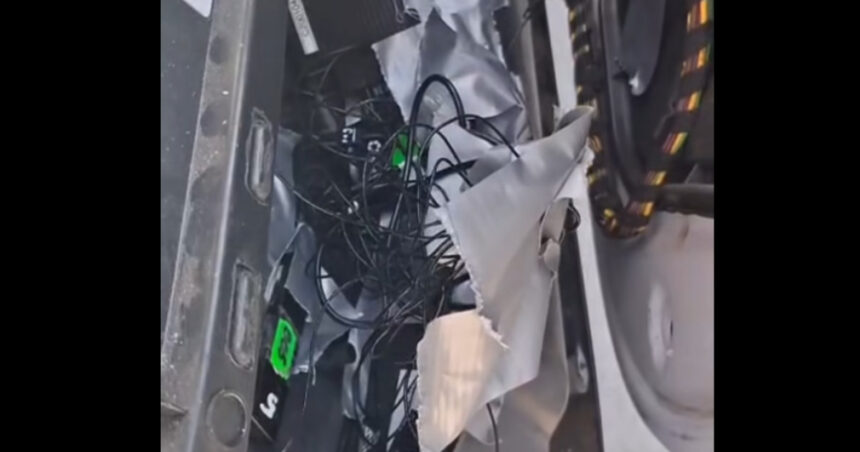 Europol: Doi agenți în pericol din cauza unui sistem sofisticat destinat să dezvăluie acte de corupție 1 video europol 2 politisti riscau sa arda in masina din cauza unui sistem audio video folosit sa culeaga date despre fapte de coruptie 68ee60fcc2dfe
