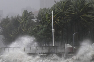 video evacuari masive in china dupa ce taifunul matmo a lovit zonele de coasta intrati rapid in modul de lupta 68e278db959c6
