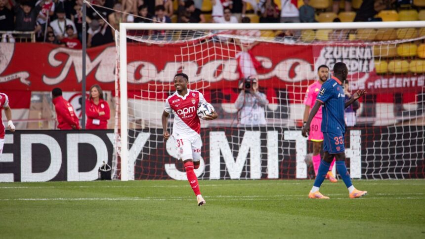 Ansu Fati, cu cinci reușite la prima apariție în Ligue 1, scrie istorie și sparge un record de 78 de ani! 1 video exclusiv ansu fati cu 5 goluri inscrise la debutul in ligue 1 a doborat un record vechi de 78 de ani 68e4b1604b933