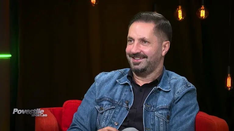 video exclusiv replica data de marian savu antenorului mihai stoichita dupa ce a primit premiul de golgheter al diviziei a in 2000 6901aeb6a2dc3