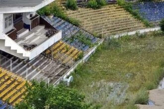 video exclusiv ruina lasata in urma de o echipa de traditie de peste 18 ani e paragina 6901e6a492077