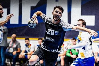 video exclusiv thriller cu liderul din liga zimbrilor care s a impiedicat in premiera in acest sezon pe terenul lui csm bucuresti 68e4d0780be06