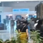 Femei reținute de Poliție după un furt de haine în Capitală, atacând angajații magazinului în timpul incidentului. 2 video femei retinute de politie dupa ce au furat haine dintr un magazin din capitala prinse in fapt i au luat la bataie pe angajati 68e286d053f31