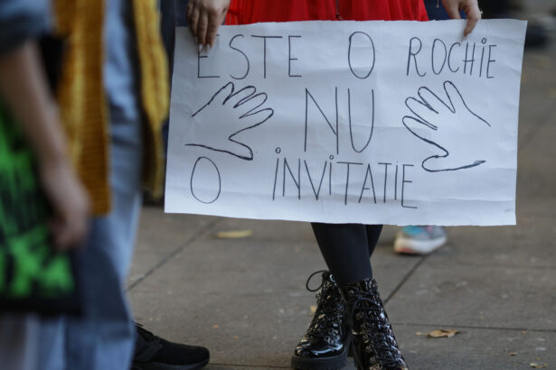 video impreuna pentru siguranta femeilor mars in capitala si in alte orase din tara 68f4e6bbaf520