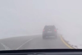 video inca un sector din transalpina se inchide din cauza ninsorilor si a viscolului anuntul cnair 68f0e0a41d767