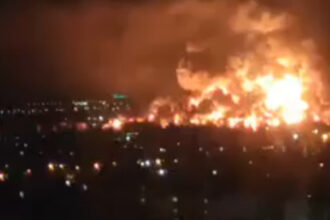 video incendiu de proportii la un depozit petrolier cheie din crimeea dupa un atac ucrainean cu drone au fost lovite cinci rezervoare 68ed0f7033240