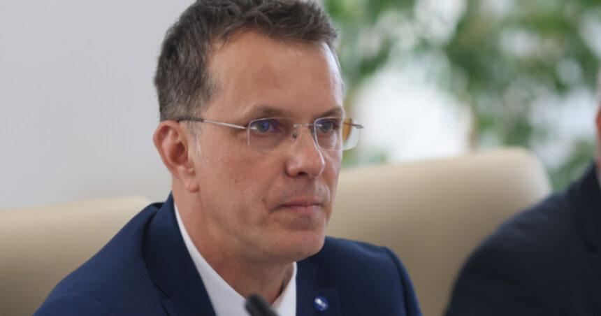 Ionuț Moșteanu, despre riscurile unui conflict militar pentru România: E esențial să ne pregătim temeinic. Rușii își doresc influență în toate colțurile. 1 video ionut mosteanu despre posibilitatea ca romania sa intre in razboi trebuie sa fim bine pregatiti rusii vor sa si bage coada peste tot 68dedfbc34d2a