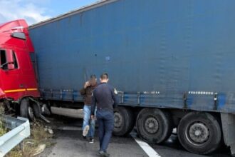 video jandarmii constanteni au intervenit la un accident rutier pe autostrada a2 68f13afc56999