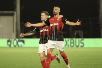 video lincoln red imps lech poznan 2 1 cu marcator decisiv de la chindia targoviste echipa din gibraltar bate campioana poloniei 68fb2f80dacbd