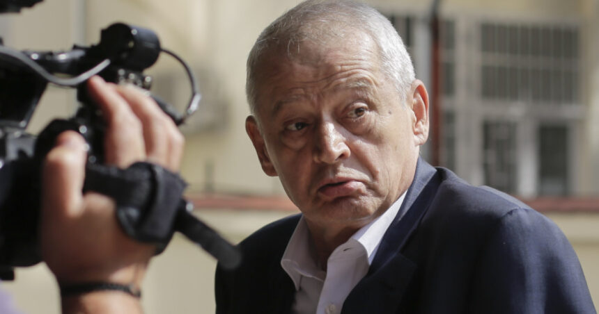 Decizia magistraților greci privind solicitarea lui Oprescu de a-i diminua pedeapsa: motivele aduse de fostul primar. 1 video magistratii greci se pronunta astazi asupra cererii lui oprescu de reducere a pedepsei care sunt motivele invocate de fostul edil 68e77c12de10b