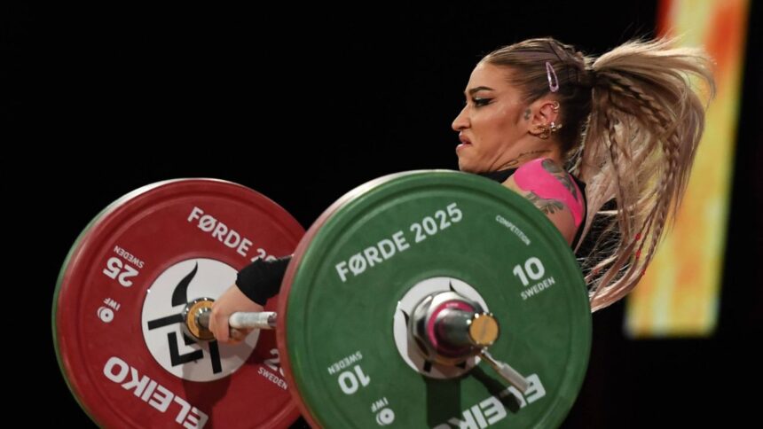 Mihaela Cambei, marea favorită pentru titlul de sportivă a anului 2025 în România? Reacția triplei medaliate de la Campionatul Mondial de haltere! 1 video mihaela cambei sportiva anului 2025 in romania cum a raspuns tripla medaliata de la mondialul de haltere 68e6af15c20a3