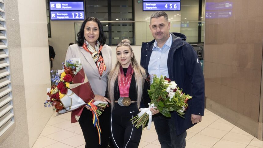 Mihaela Cambei, campioană cu trei medalii la CM de haltere: "Abia aștept să savurez o ciorbă, nu am mâncat de o săptămână și jumătate!" 1 video mihaela cambei tripla medaliata la cm de haltere voi manca ciorba pentru ca nu am mancat de o saptamana si jumatate 68e5645111725