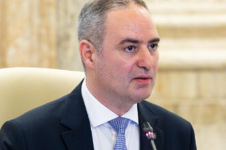 video ministrul alexandru nazare a discutat cu oficiali ai ue despre pachetele fiscale prin masurile luate evitam suspendarea fondurilor ue 68e90ba67f044
