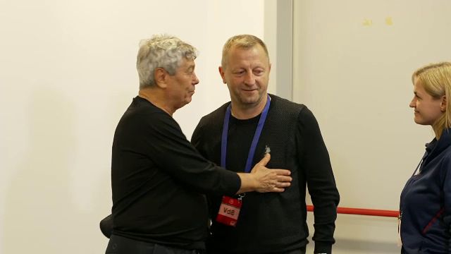 Mircea Lucescu a intervenit la conferința selecționerului din Moldova: "Stabiliți-o!" 1 video mircea lucescu a intrat peste selectionerul moldovei la conferinta fixati o 68e8ac3e427ca