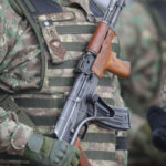 Moșteanu vorbește despre armament: SUA ne încurajează să ne consolidăm forțele, iar Marcel Ciolacu a investit serios în bugetul apărării. 3 video mosteanu despre inarmare sua vor sa ne pregatim sa stam bine pe picioare marcel ciolacu a bagat adanc mana in bugetul inzestrarii 68df4b8d0cfc2