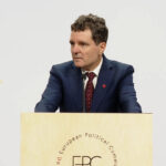 Nicuşor Dan dezvăluie: „Liderii europeni m-au rugat să citesc raportul Parchetului despre anularea alegerilor în timpul zborului” 3 video nicusor dan despre raportul facut de parchet privind anularea alegerilor liderii europeni mi l au cerut sa l citeasca in avion 68de997795eaa