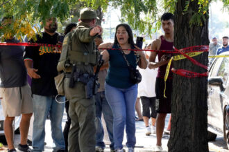video o femeie a fost impuscata in sua in timpul manifestatiilor fata de politica anti migratie a lui donald trump 68e239683e267