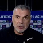 Olăroiu, frustrat după eliminarea de la calificările pentru Mondial: "Greșelile de acest gen îngreunează totul" Ce perspective are EAU? 3 video olaroiu nervos dupa ce a ratat calificarea directa la mondial cand faci asemenea greseli e greu ce urmeaza pentru eau 68ef35ccd02f1