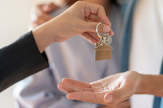 video piata imobiliara a explodat in cea mai mare comuna din tara cu cat se vinde azi un apartament in floresti preturile au luat o razna 6901b3b5934e8