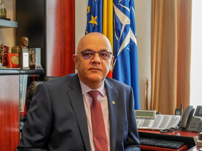 Raed Arafat, liderul DSU, clarifică procesul de stabilire a intensității codurilor meteorologice: „Am fi fost incompetenți dacă am fi rămas pasivi!” 1 video raed arafat seful dsu explica cine stabileste intensitatea codurilor meteo incompetenti am fi fost daca stateam si nu faceam nimic 68e6b2d59b6bd
