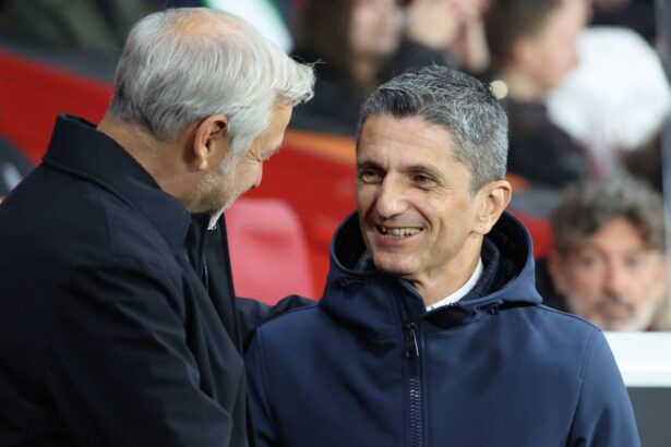 video razvan lucescu numai zambete si declaratia serii dupa crazy match lille paok 3 4 cu gol al francezilor anulat in 908 68fb21614a1bb