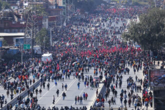video revolta generatiei z saracia si lipsa locurilor de munca scot in strada tot mai multi tineri la nivel mondial 68e1f6b8bc212