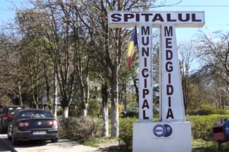 video scene socante in spitalul din medgidia un medic a fost agresat fizic trei femei duse in arest 68ea08e0c26a3